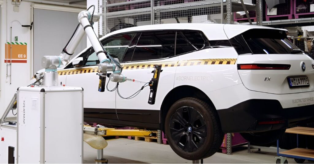 Crash car inspection with Photoneo's MotionCam-3D in BMW facilities